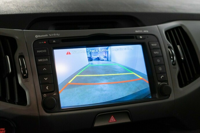 kia-sportage-bensin-2015-big-11