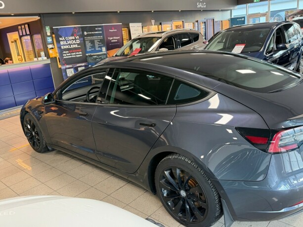 tesla-model-3-elektrisitet-2019-big-6