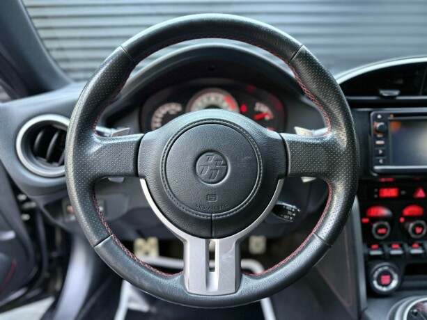 toyota-gt86-bensin-2012-big-13