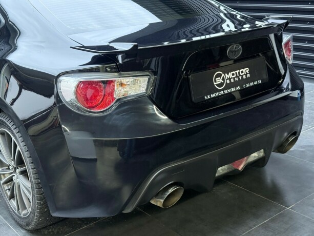 toyota-gt86-bensin-2012-big-5