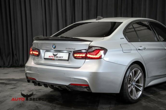 bmw-3-serie-elektrisitetbensin-2019-big-12