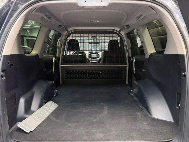 toyota-land-cruiser-diesel-2020-big-17