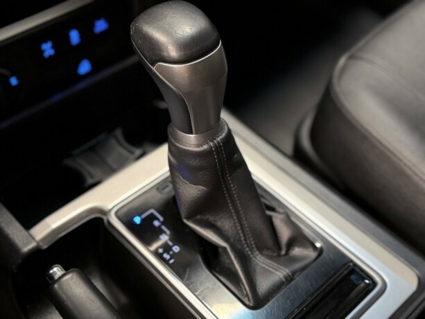 toyota-land-cruiser-diesel-2020-big-19