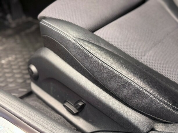 mercedes-benz-c-klasse-elektrisitetbensin-2018-big-13