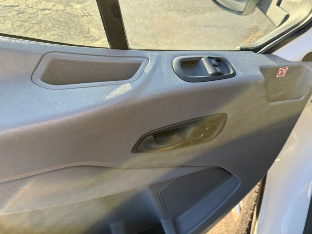 ford-transit-diesel-2020-big-15