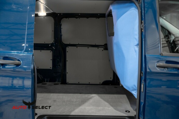 mercedes-benz-vito-diesel-2016-big-14