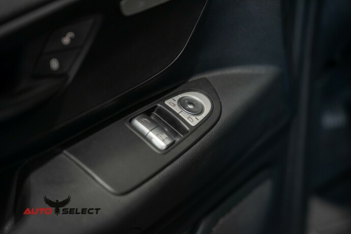 mercedes-benz-vito-diesel-2016-big-19