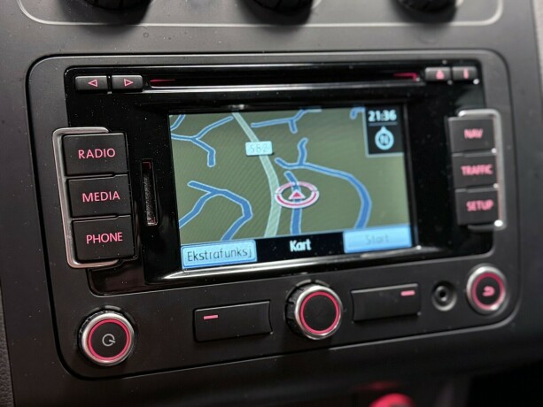 volkswagen-touran-diesel-2013-big-23