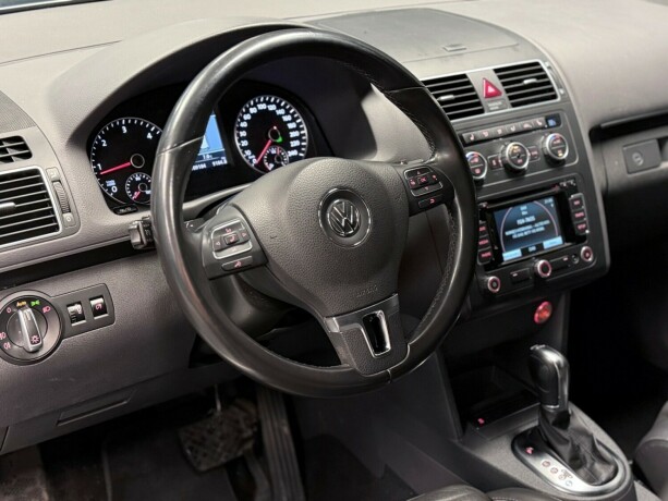 volkswagen-touran-diesel-2013-big-9