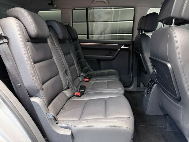 volkswagen-touran-diesel-2013-big-16