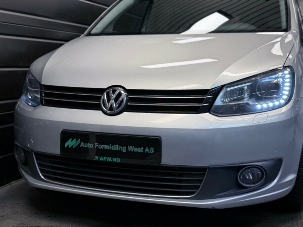 volkswagen-touran-diesel-2013-big-2