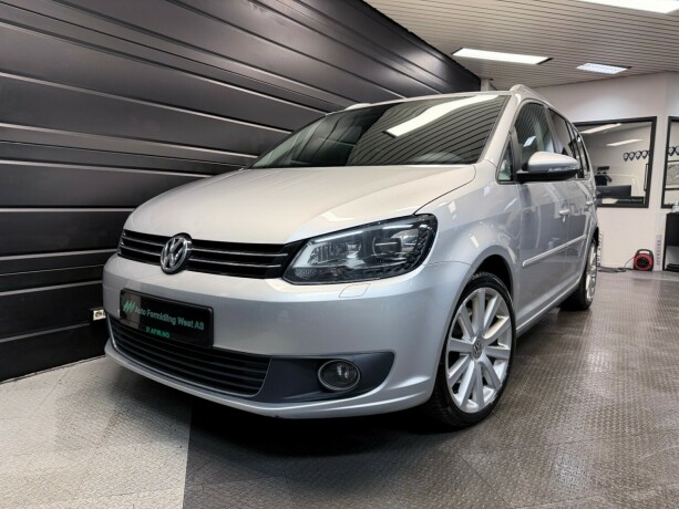 volkswagen-touran-diesel-2013-big-1