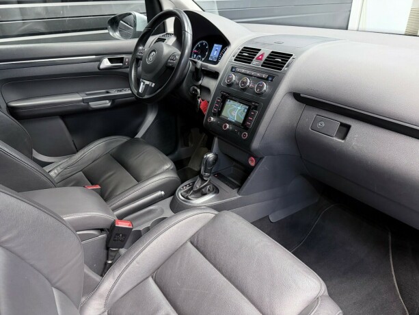 volkswagen-touran-diesel-2013-big-13