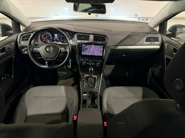 volkswagen-golf-elektrisitet-2019-big-15