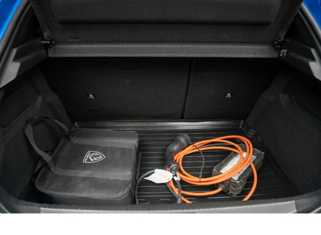 peugeot-208-elektrisitet-2022-big-26