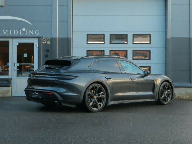 porsche-taycan-cross-turismo-elektrisitet-2022-big-10