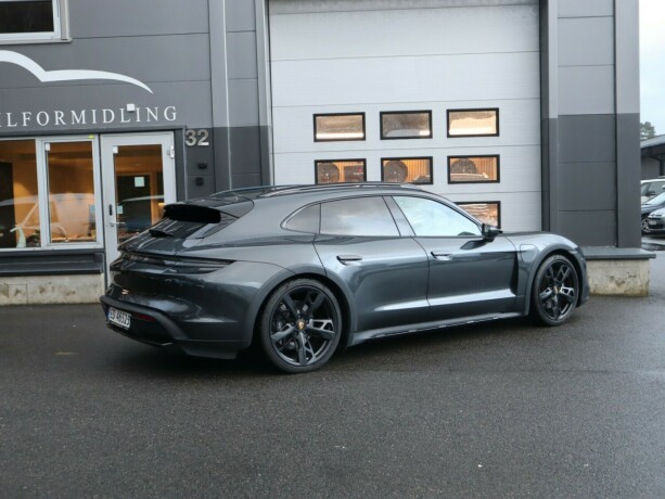 porsche-taycan-cross-turismo-elektrisitet-2022-big-21