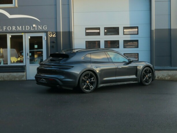 porsche-taycan-cross-turismo-elektrisitet-2022-big-14