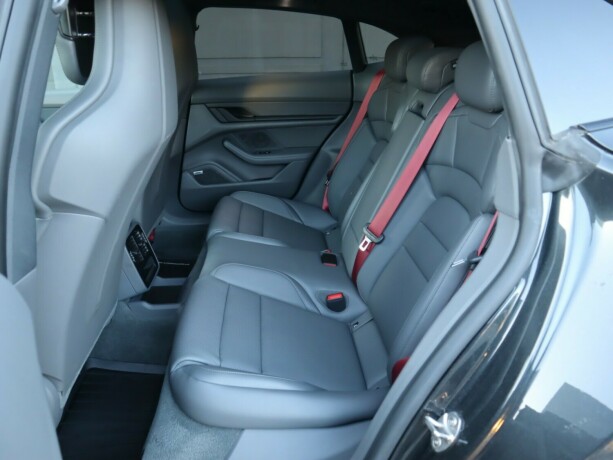 porsche-taycan-cross-turismo-elektrisitet-2022-big-33