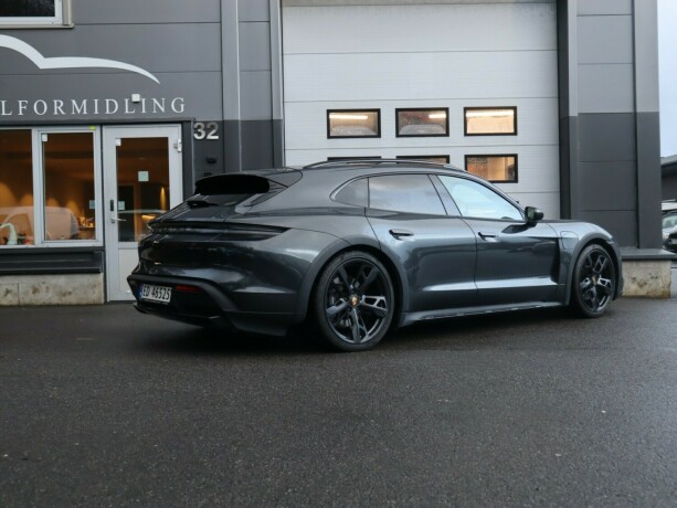 porsche-taycan-cross-turismo-elektrisitet-2022-big-24