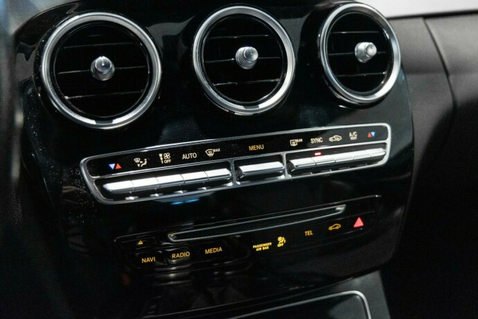 mercedes-benz-c-klasse-bensin-2015-big-15