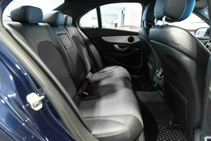 mercedes-benz-c-klasse-bensin-2015-big-8