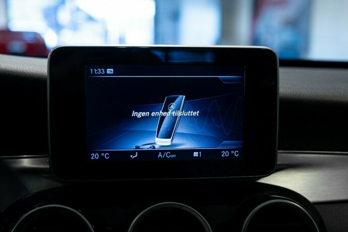 mercedes-benz-c-klasse-bensin-2015-big-13