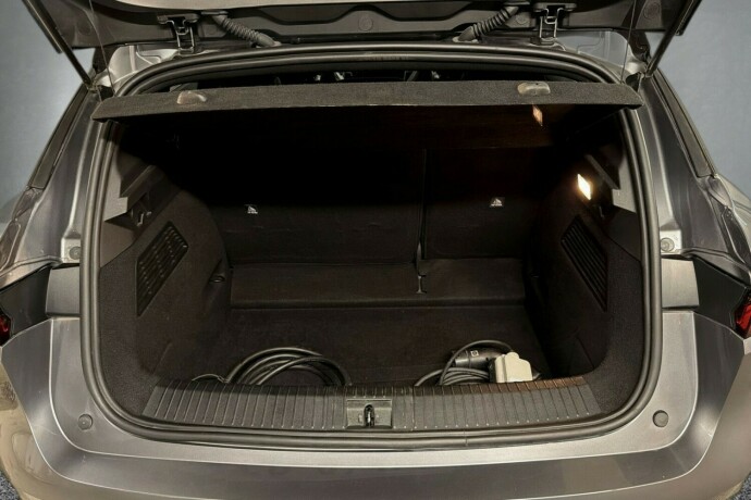 renault-megane-elektrisitet-2022-big-18