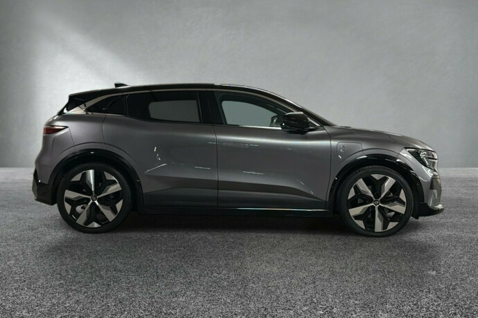 renault-megane-elektrisitet-2022-big-5