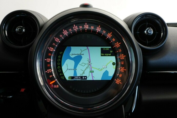 mini-cooper-s-diesel-2015-big-13