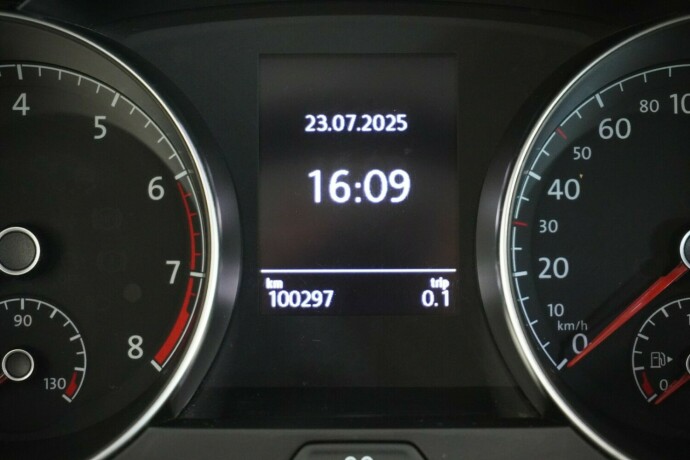 volkswagen-golf-sportsvan-bensin-2017-big-10