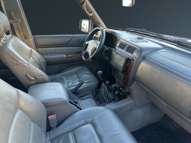 nissan-patrol-diesel-1998-big-12