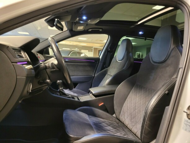 skoda-superb-bensin-2017-big-26