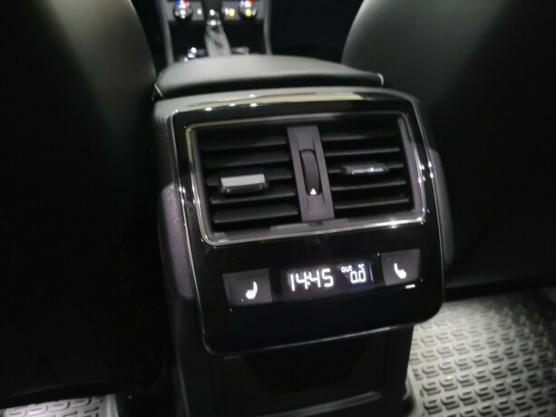 skoda-superb-bensin-2017-big-19