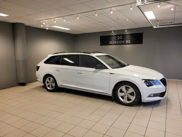 skoda-superb-bensin-2017-big-3