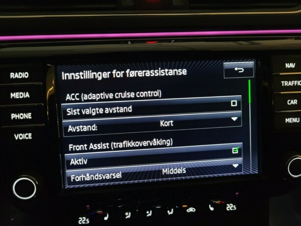 skoda-superb-bensin-2017-big-39