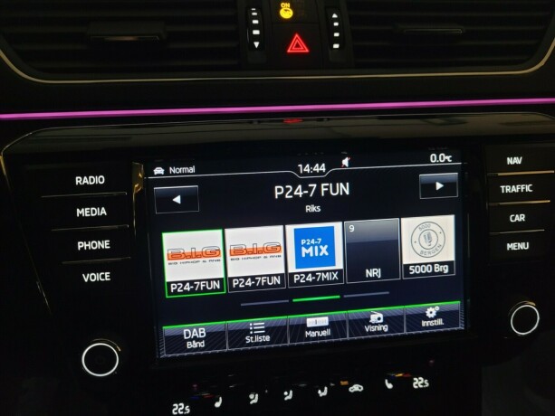 skoda-superb-bensin-2017-big-34