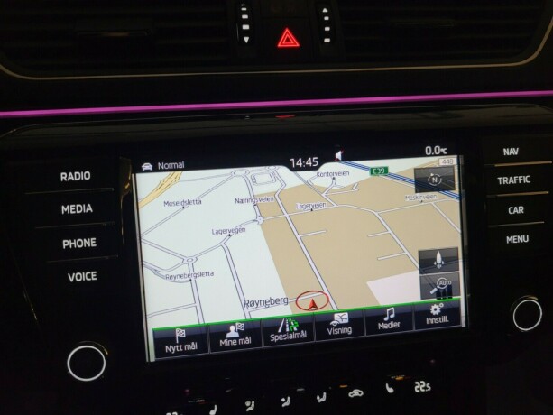 skoda-superb-bensin-2017-big-33