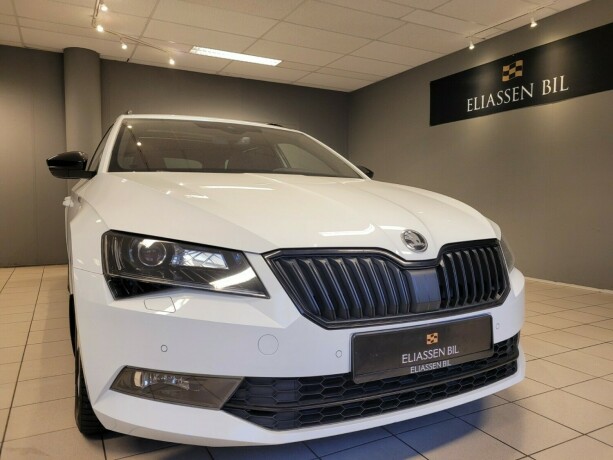 skoda-superb-bensin-2017-big-10