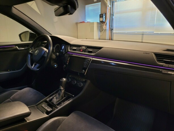 skoda-superb-bensin-2017-big-14