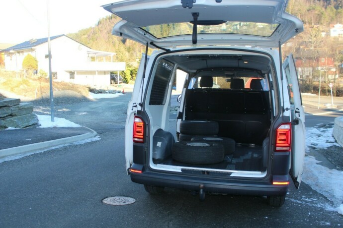 volkswagen-transporter-diesel-2019-big-6