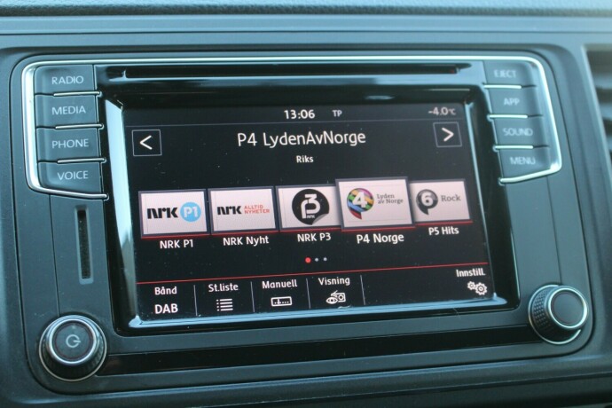 volkswagen-transporter-diesel-2019-big-16