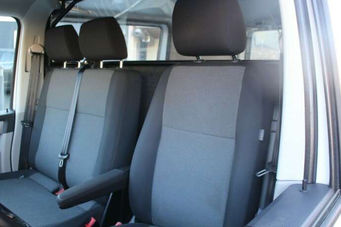 volkswagen-transporter-diesel-2019-big-8