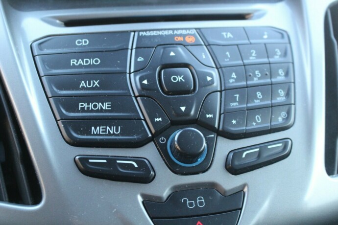 ford-transit-connect-diesel-2018-big-12