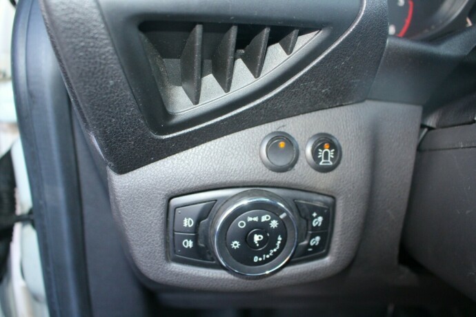 ford-transit-connect-diesel-2018-big-6