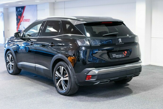 peugeot-3008-plug-in-petrol-2021-big-1