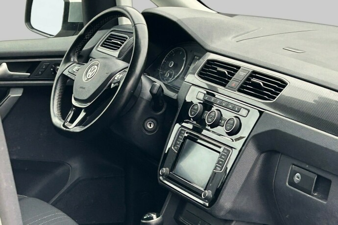 volkswagen-caddy-alltrack-diesel-2018-big-11