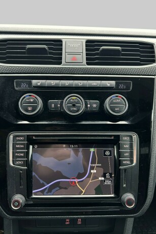 volkswagen-caddy-alltrack-diesel-2018-big-13