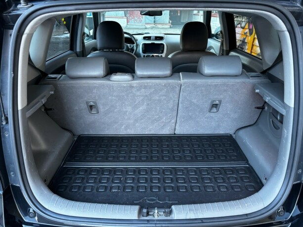 kia-soul-elektrisitet-2015-big-28