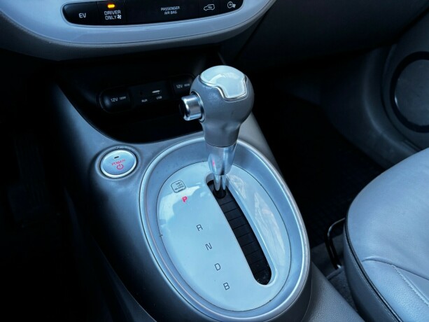 kia-soul-elektrisitet-2015-big-16